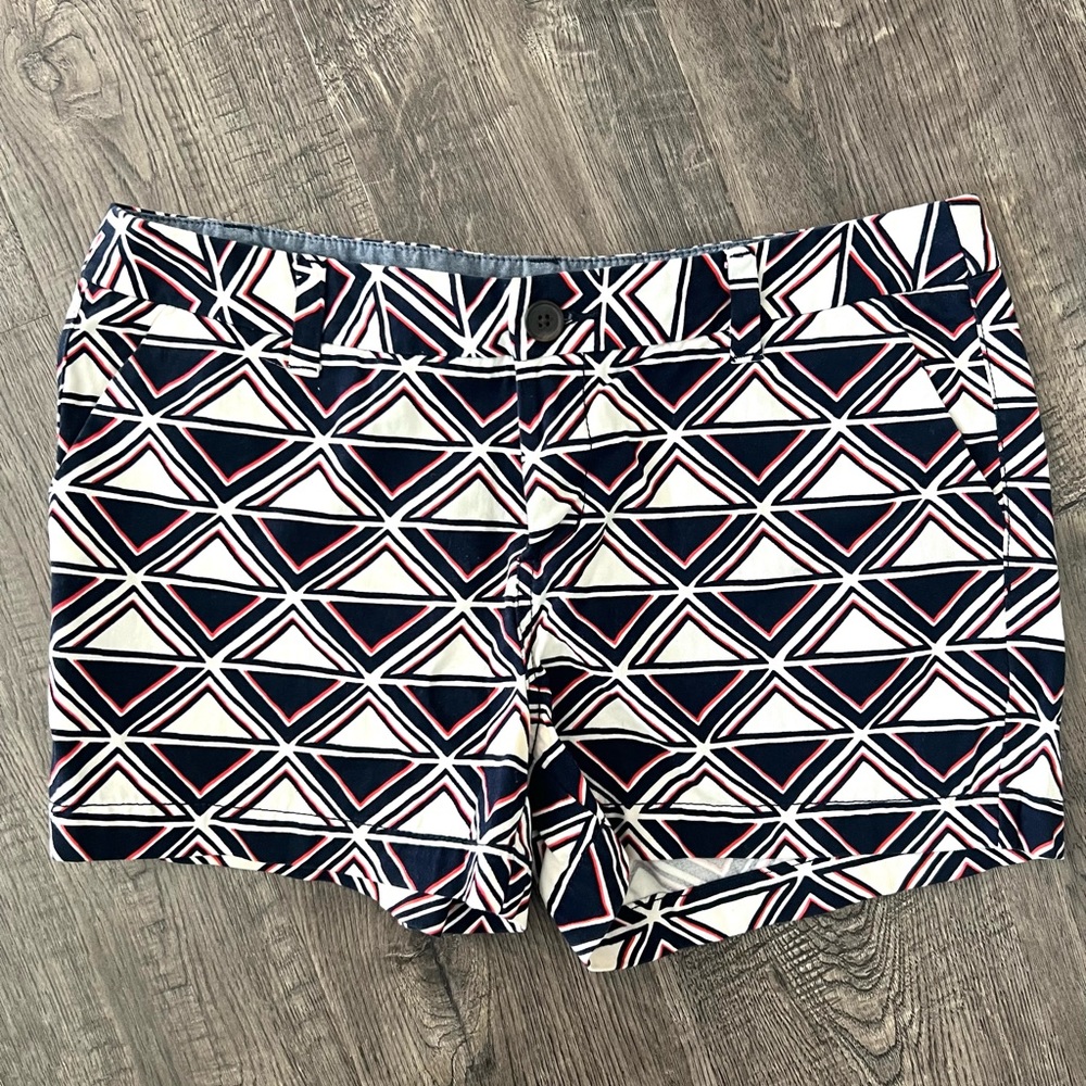 Geometric print shorts